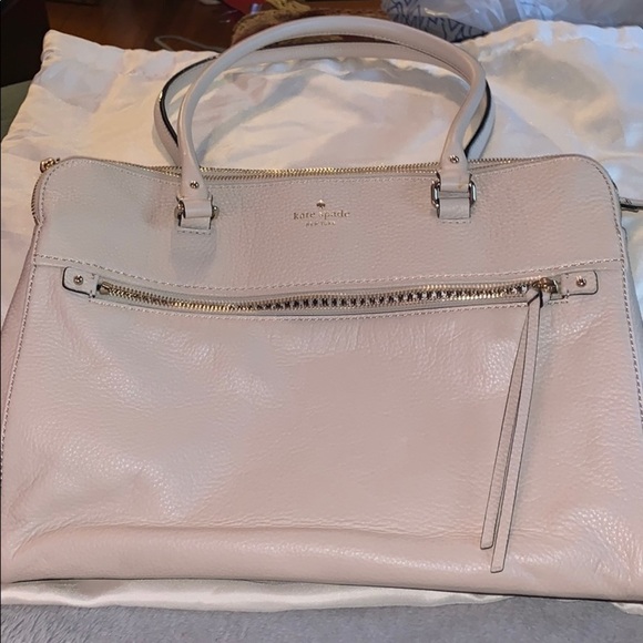 kate spade Handbags - NWOT Kate Spade bag
